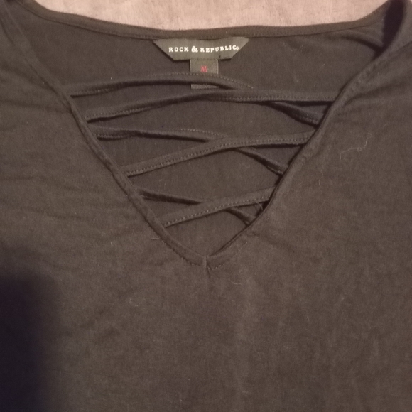 Women's top - Picture 3 of 4